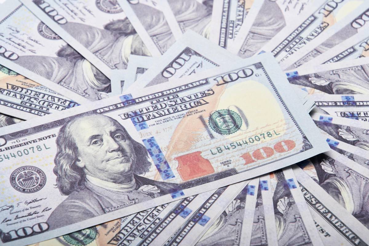 Top 10 Financial Tips for Building Wealth in the US