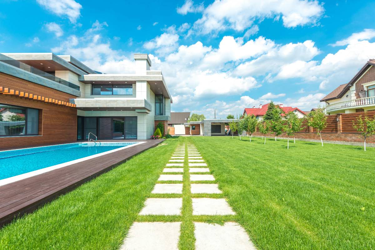 Sustainable Real Estate: How Green Homes Are Changing the Market