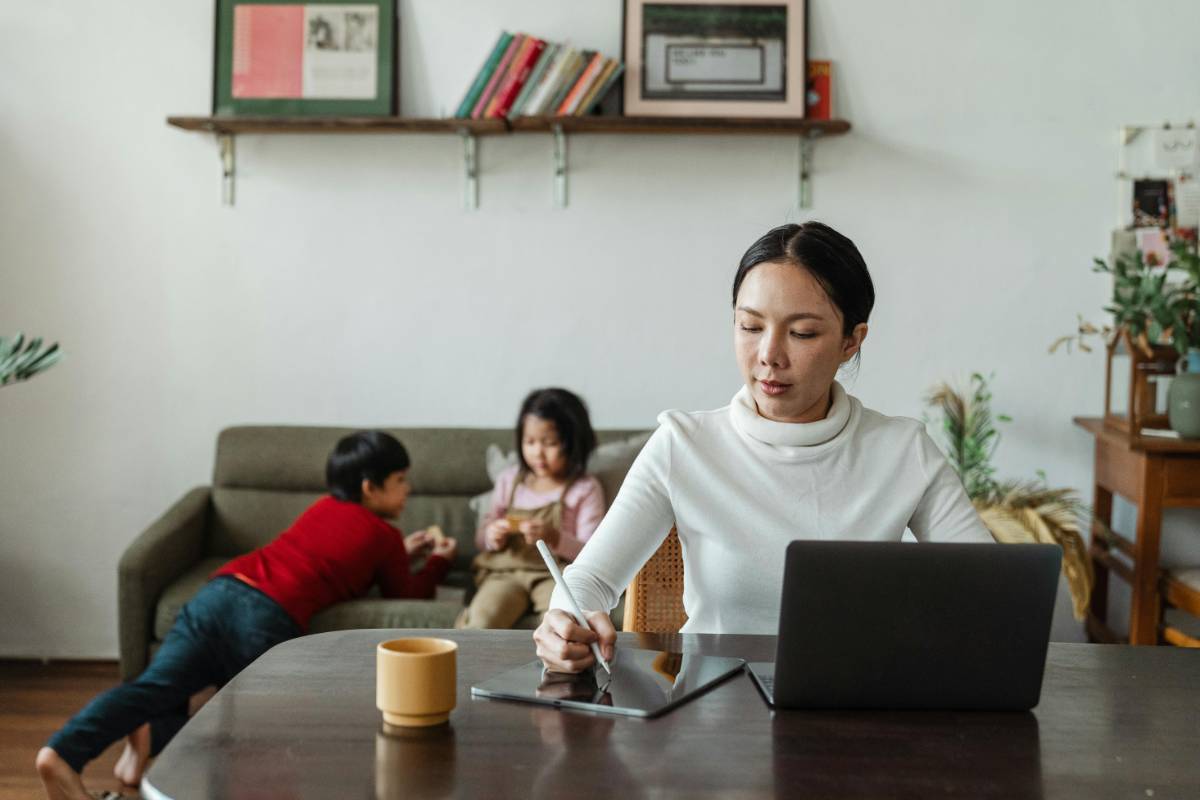 Smart Ways to Save for Major Life Expenses: Weddings, Homes, and More